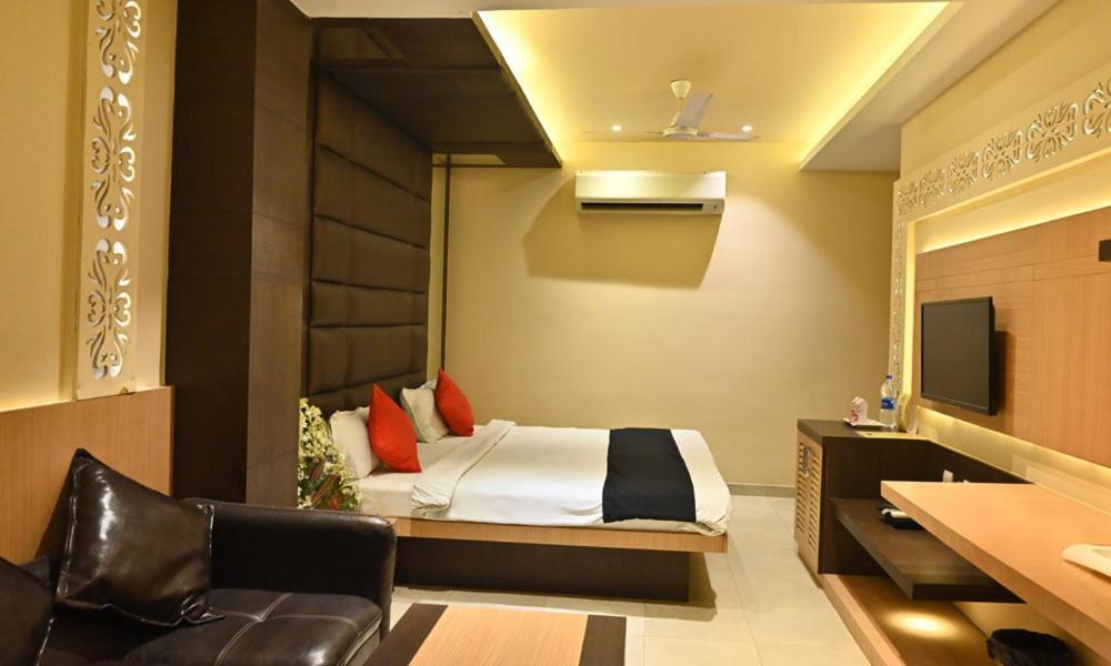 Hotel Royal Cottage Kanpur Exterior photo