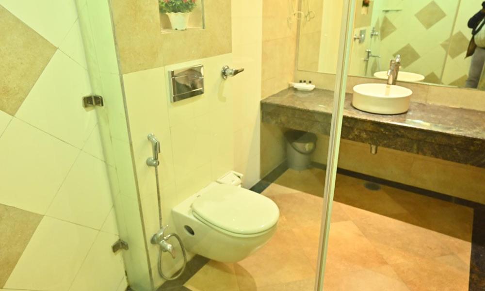 Hotel Royal Cottage Kanpur Exterior photo